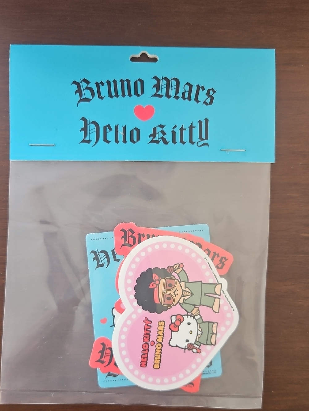 Bruno Mars x Hello Kitty Sticker Pack - Pink & Blue Hearts - Picture 3 of 6